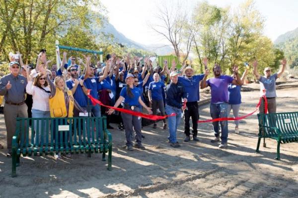 Playground Ribbn Cutting 101525
